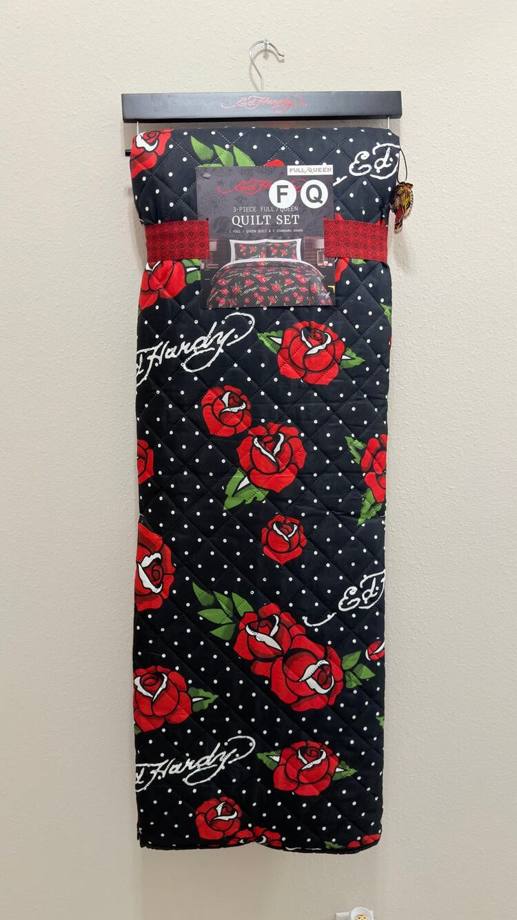 Ed Hardy 3 Piece Full / Queen Quilt Set Red Roses Polka Dot Black NWT